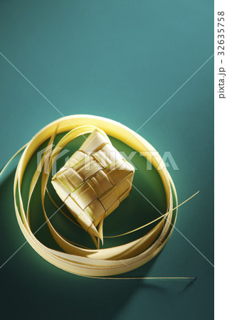 ketupat 32635758