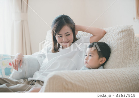 housewife housewife 32637919