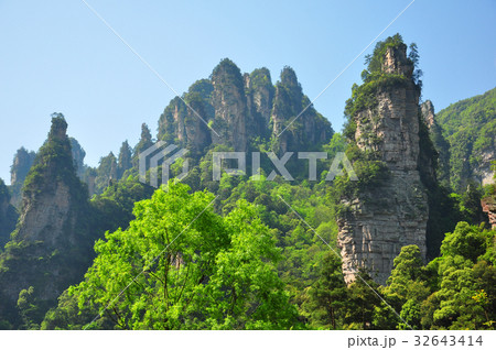 Quartz sandstone pillar in Zhangjiajie in China 32643414