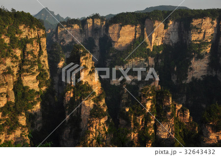 Quartz sandstone pillar in Zhangjiajie in China Quartz sandstone pillar in Zhangjiajie in China 32643432