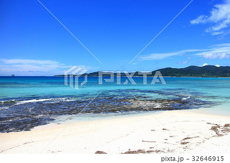 畳石の海岸 32646915