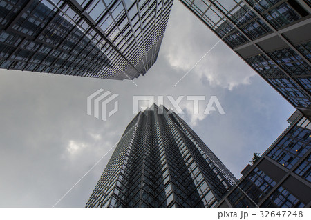 ニューヨークの高層アパートメント 32647248