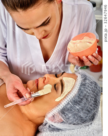 Collagen face mask . Facial skin treatment. Woman 32647946