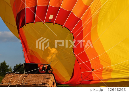 Preparation for the start of the hot air balloon. Preparation for the start of the hot air balloon. 32648268