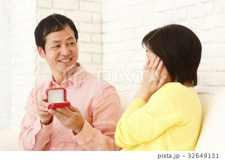 プレゼント 32649131