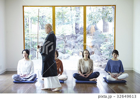 座禅体験 32649613