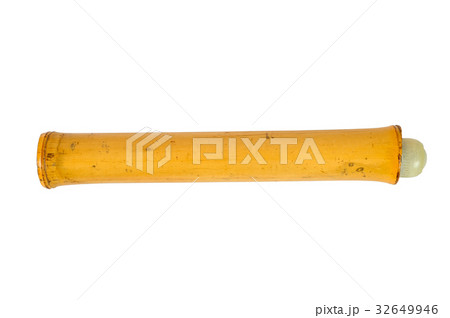 Shaker Bamboo percussion isolated 32649946