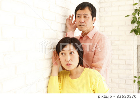 物音、騒音、生活音、うるさい、トラブル、隣人トラブル 物音、騒音、生活音、うるさい、トラブル、隣人トラブル 32650570