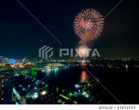 横浜の花火大会 横浜の花火大会 32652503