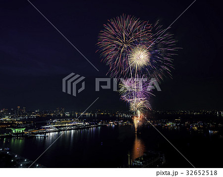 横浜の花火大会 横浜の花火大会 32652518