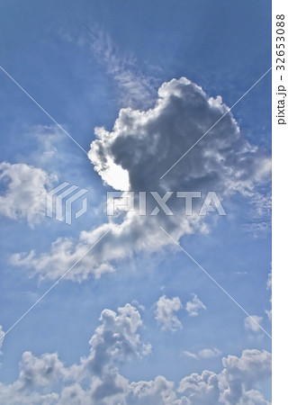 cloud cloud 32653088