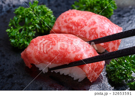 和牛握り寿司 32653591