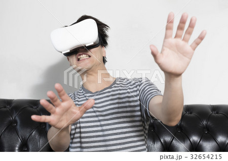 VR 男性 32654215