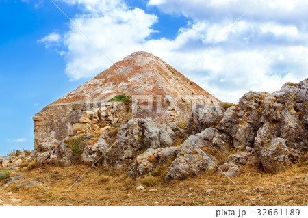 Courtyard & fortifications, Fortezza Castle, Crete 32661189