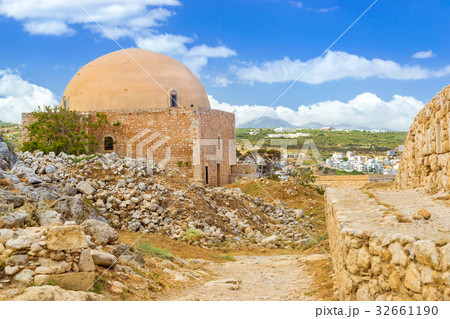Mosque of Sultan Ibrahim in Fortezza Castle, Crete Mosque of Sultan Ibrahim in Fortezza Castle, Crete 32661190