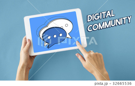 Tablet Chat Bubble Message Social Media Graphic Tablet Chat Bubble Message Social Media Graphic 32665536