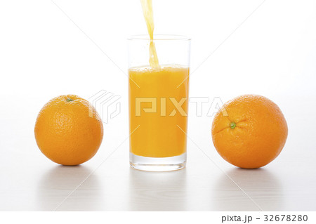 オレンジとオレンジジュース 32678280