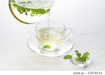 ペパーミントのハーブティー 32678534