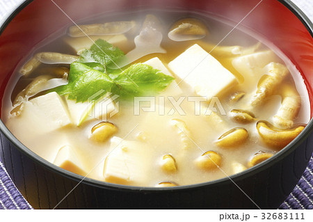 なめこと豆腐の味噌汁15 32683111