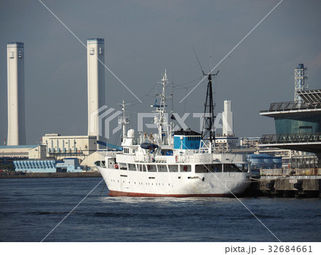 横浜大桟橋　漁業実習船 32684661