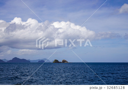 Seascape of Coron Island, Philippines 32685128