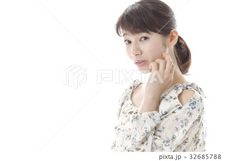 さわやかな女性ポートレート 32685788