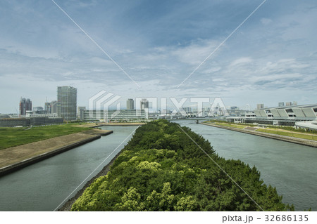 東雲運河と豊洲市場7街区 32686135