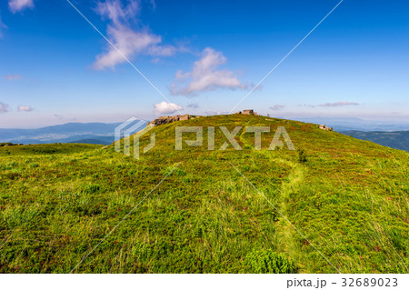 footpath through the mountain ridge footpath through the mountain ridge 32689023