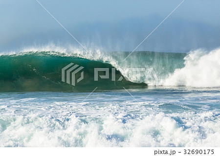 Wave Ocean Power Wave Ocean Power 32690175