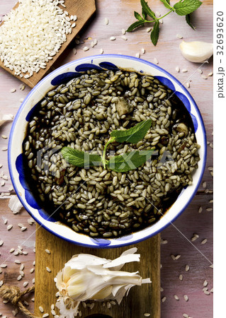 spanish arroz negro or black paella 32693620