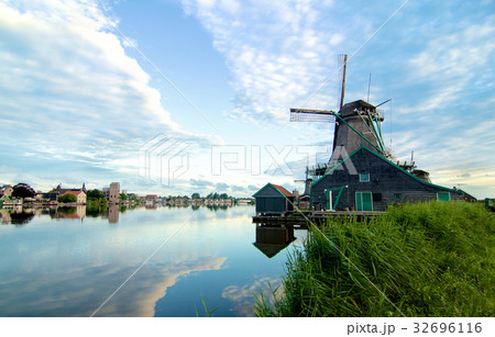 Zaanse Schans Windmill De Kat 32696116