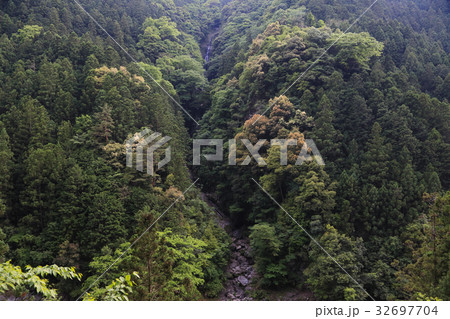 徳島県つるぎ町 鳴滝 徳島県つるぎ町 鳴滝 32697704