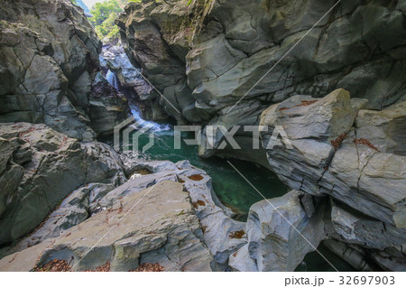 徳島県つるぎ町 土釜 徳島県つるぎ町 土釜 32697903