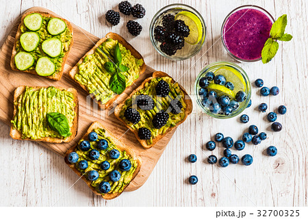 Set of vegetarian toast sandwiches with avocado Set of vegetarian toast sandwiches with avocado 32700325