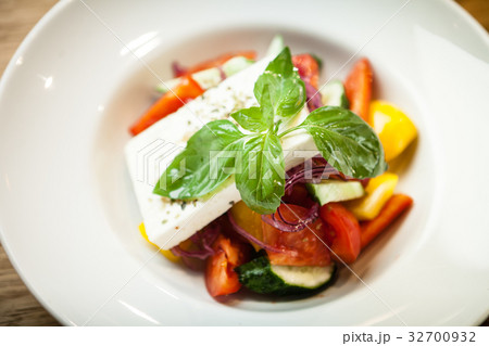 Greek salad on a plate 32700932