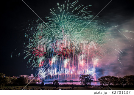 平成29年度 第51回葛飾納涼花火大会 32701137