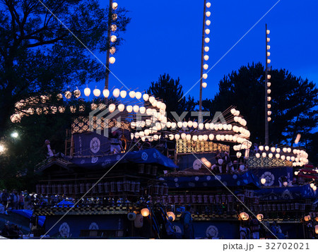尾張津島天王祭　宵祭 巻藁船（提灯船） 32702021
