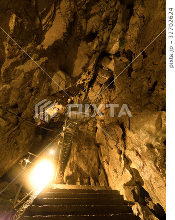 日原鍾乳洞　新洞 32702624