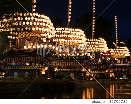 尾張津島天王祭 宵祭 巻藁船 提灯船 の写真素材