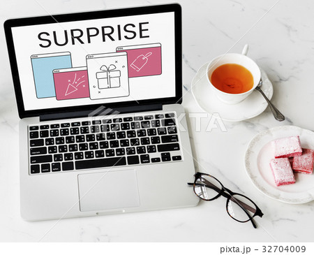 Illustration of anniversary celebration surprise interface 32704009