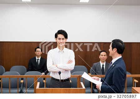 裁判 裁判 32705897