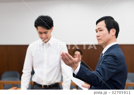 裁判 裁判 32705911