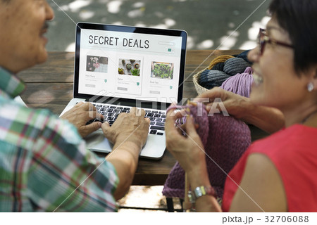 E-Commerce Online Shopping Plant Sale E-Commerce Online Shopping Plant Sale 32706088