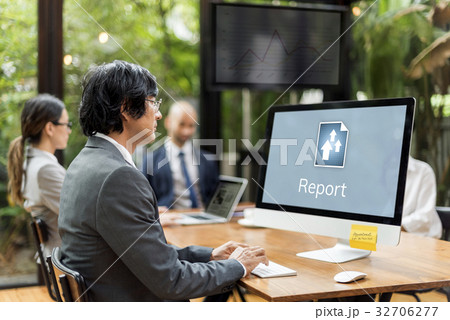 Business people meeting and analysis market growth Business people meeting and analysis market growth 32706277