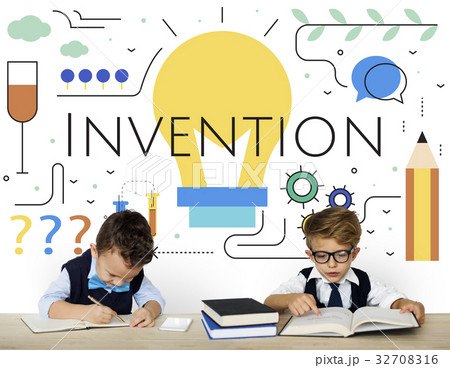 Little boy with Illustration of creativity ideas light bulb 32708316