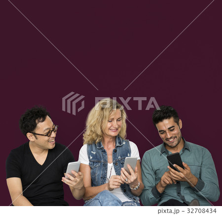 Smartphone Connection Internet Wireless 32708434