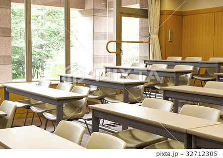 大学の教室 32712305