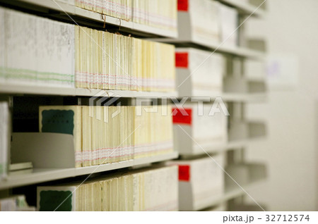 図書室 32712574