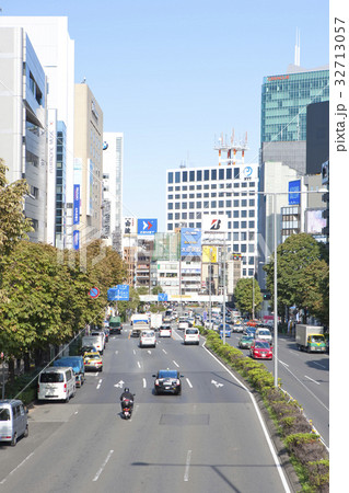 青山通り 32713057