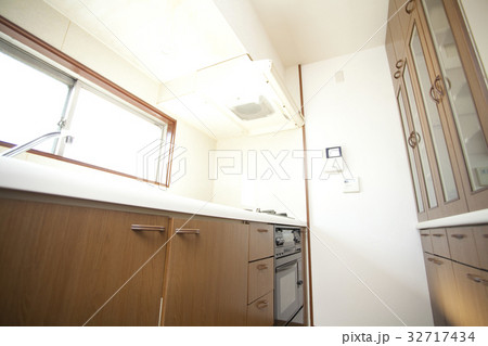 キッチン 32717434